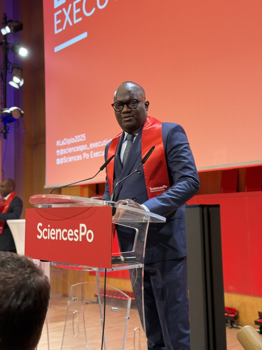 Guymafuta's tweet photo. #Paris #DiplomationSciencesPô2025
Prêt pour des politiques publiques adaptées à notre contexte. 

Volonté politique-Planification-Discipline, trinôme indispensable. https://t.co/YsUJzujsLq