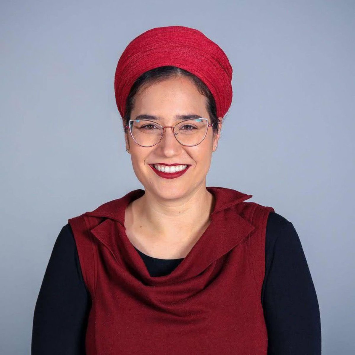 We zijn diepbedroefd om te delen dat de pasgeboren zoon van Tzeela Gez - die op brute wijze werd vermoord door een terrorist op weg naar haar bevalling - is overleden.

Zijn naam was Ravid Chaim. Hij was slechts twee weken oud.

De Palestijnse terrorist die deze gruwelijke aanval