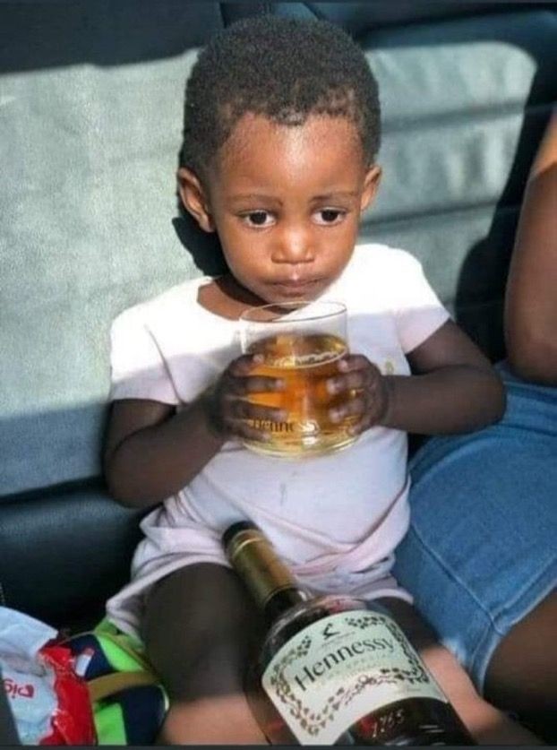 If it's not urgent never make your girlfriend pregnant 
What the fuck is the baby needs roasted water 🙌