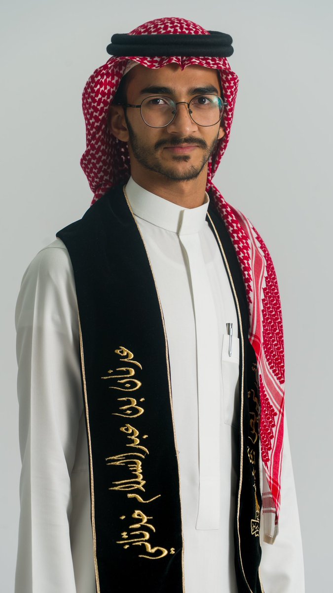 Adnan🎓 tweet media