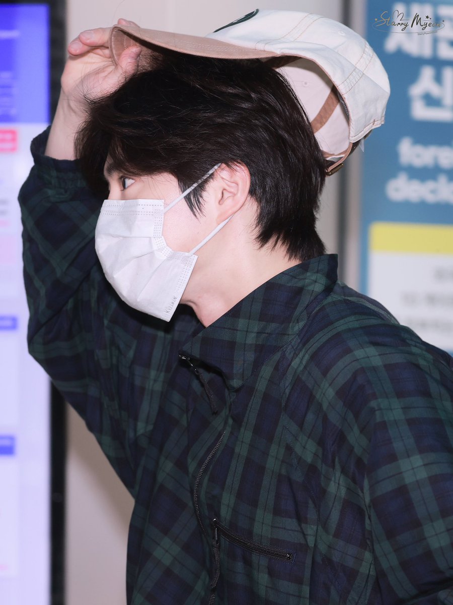 2025.05.29 ICN

🧢🧢🧢

#수호 #SUHO #준면 #김준면 #金俊勉 #スホ <a href="/weareoneEXO/">EXO</a>