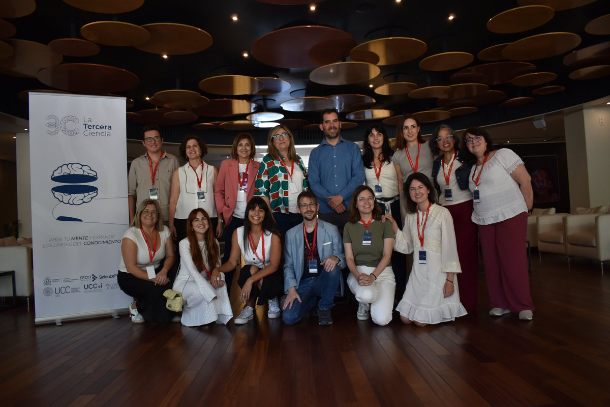 UMU Divulga (@umudivulga) on Twitter photo 🧓⚗️La Tercera Ciencia⚗️🧓
Un evento que acerca la ciencia a nuestros mayores de la Región de Murcia🧑🔬
Una mañana de encuentro llena de divulgación, ciencia y mucho entusiasmo por aprender✨📣
<a href="/UMU/">Universidad Murcia</a> <a href="/FECYT_Ciencia/">FECYT</a> <a href="/CienciaGob/">Ministerio de Ciencia, Innovación y Universidades</a> 🧓⚗️La Tercera Ciencia⚗️🧓
Un evento que acerca la ciencia a nuestros mayores de la Región de Murcia🧑🔬
Una mañana de encuentro llena de divulgación, ciencia y mucho entusiasmo por aprender✨📣
<a href="/UMU/">Universidad Murcia</a> <a href="/FECYT_Ciencia/">FECYT</a> <a href="/CienciaGob/">Ministerio de Ciencia, Innovación y Universidades</a>
