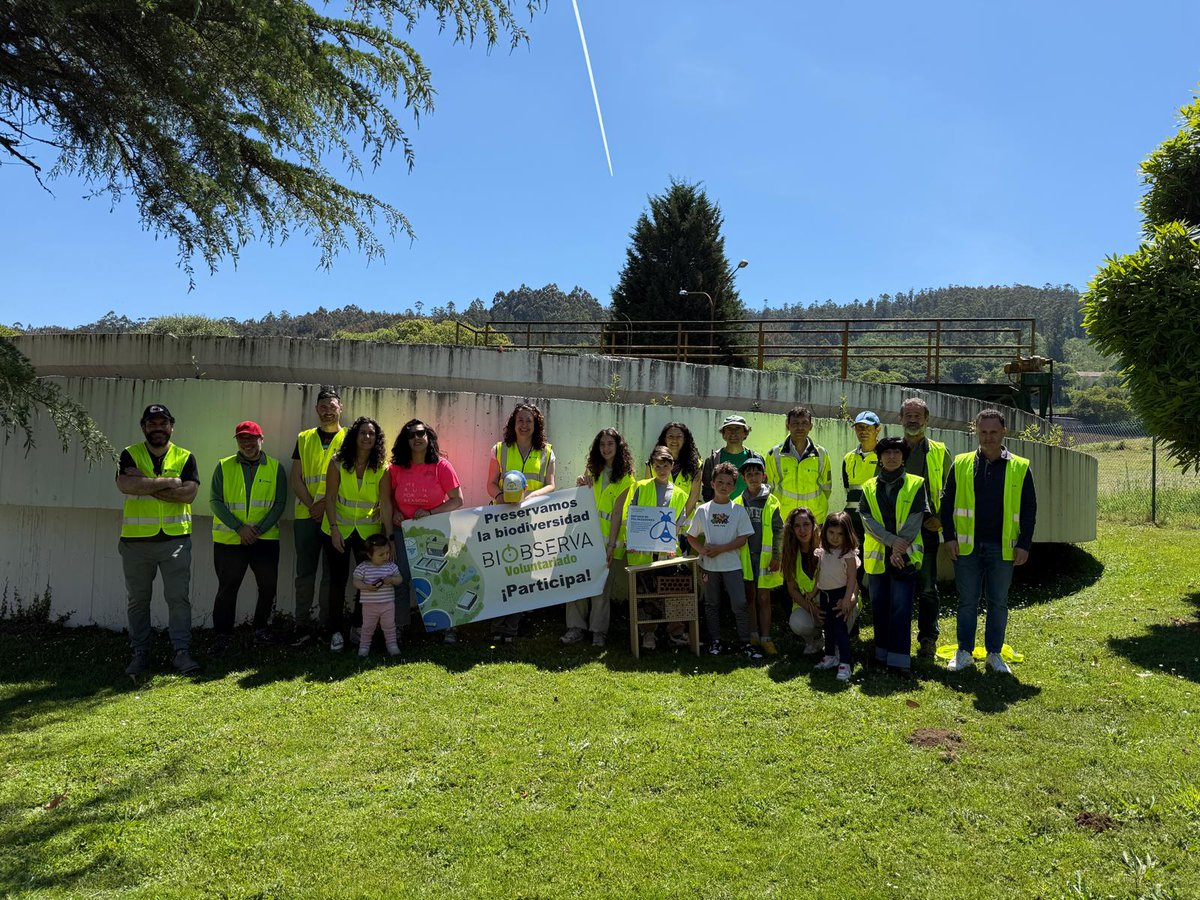 veolia_galicia's tweet photo. 🐦🌼 Esta semana celebramos os censos de primavera do proxecto #BiObserva e construímos refuxios de polinizadores!

🐦  En @PazodeRaxoi, xornada en familia con @SEO_BirdLife e @DominguezXesus. 
🐦  En @OurenseConcello, compañeiros de diferentes departamentos e @Auladanatureza. https://t.co/eDOqYesv0u