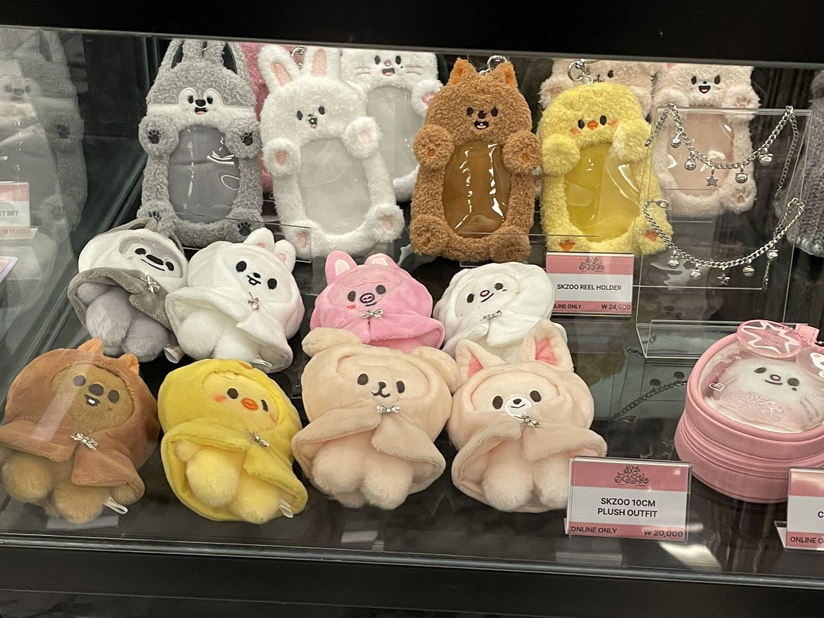 あたちのこの子たちまだですかぁー！？
もう待ち遠しいくてーー首が伸びて
頭が天井に付きそうです！！
goodsごときにー今日何回メールチェックしたやろw
こんなにも待ち遠しいって私もう重病ならぬzoo病かな。。