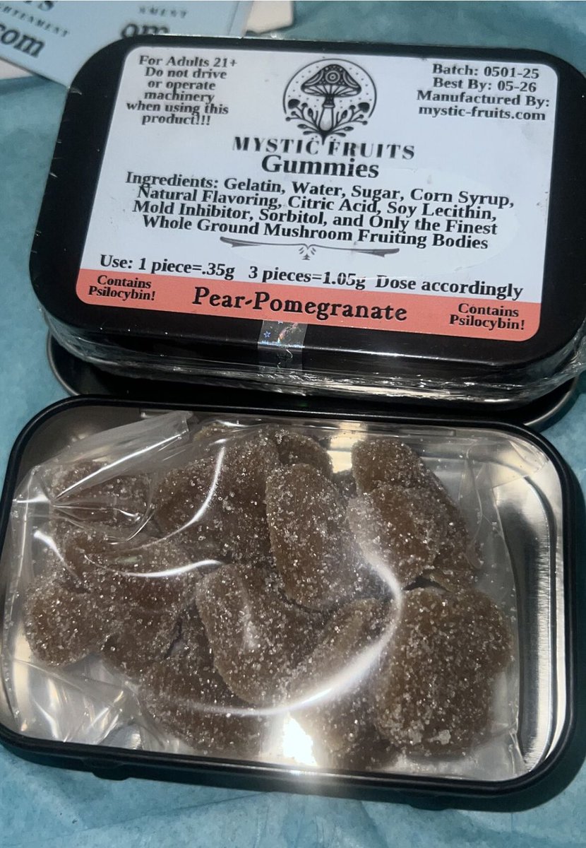 Anyone into mushrooms? 

I’m excited to try these #MysticFruits gummies ! Some long time friends of mine. They’re truly doing amazing things with #psilocybin 

Hats off Cody Reeves