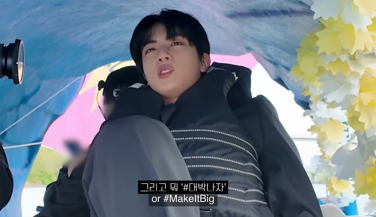 track4falling's tweet photo. @seokqute #MakeItBig https://t.co/KQiph8hnd7