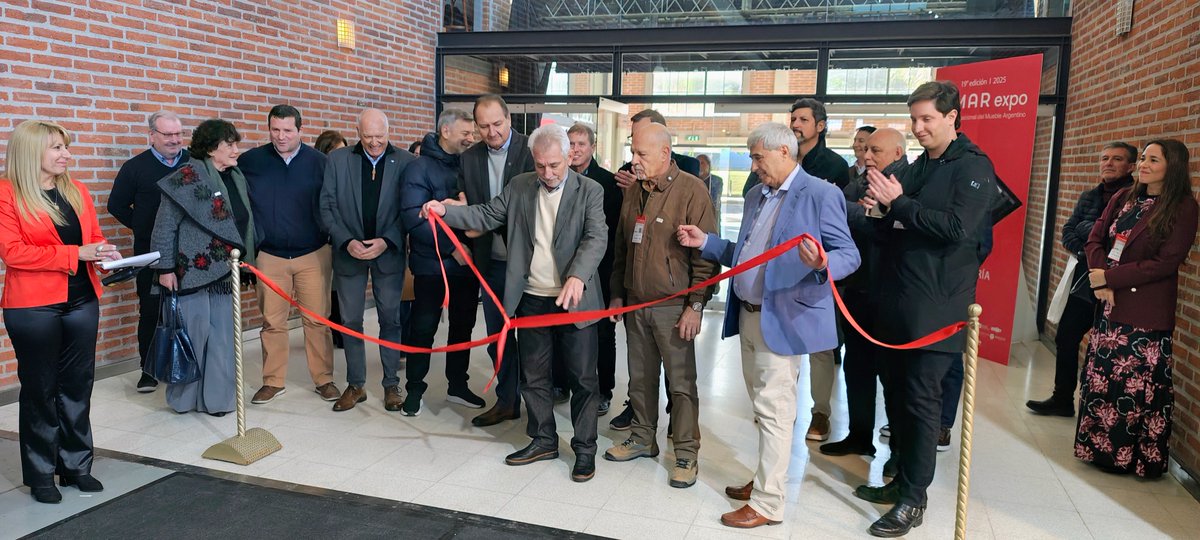 javierpretto's tweet image. 👋🏼 #CórdobaCapital es sede nuevamente de #FIMAR Expo; el encuentro para empresarios y fabricantes más importante del interior del país.

🪑 La Feria Internacional del Mueble Argentino es una posibilidad para seguir conociendo, desarrollando y apoyando el rubro industrial local de…