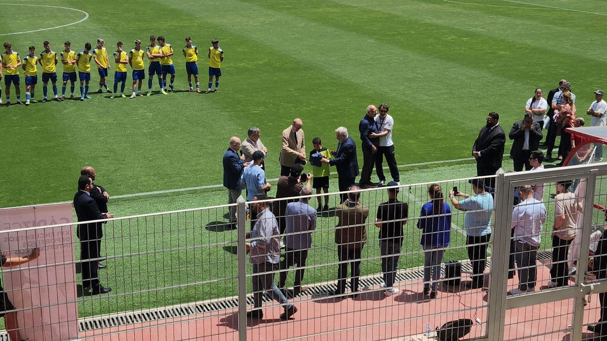 ✨II PREMIOS A LOS VALORES DEPORTIVOS✨
Organizados por la Consejería de Educación  en Marruecos y el Cádiz C.F. 
Más allá de sus capacidades deportivas hay que reseñar que este premio también valora la calidad de Kinan como ser humano.
<a href="/ConsejeriaEduc1/">Consejería Educación Marruecos</a> <a href="/ampatangerRyC/">AMPA Colegio Ramón y Cajal - Tánger</a>