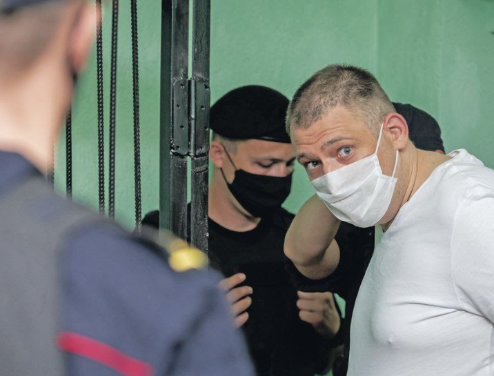 franakviacorka's tweet photo. Siarhei Tsikhanouski was taken by Lukashenka's regime exactly 5 years ago during a rally for @Tsihanouskaya in Belarus.

Serving an unimaginable 19.5-year sentence, he has been held completely incommunicado for over 2 years. We don’t know his condition – or even if he’s alive. https://t.co/jzsggTNSgu