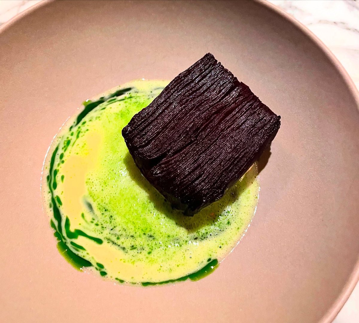 #lifeiskool (@willem_kool) on Twitter photo #lifeiskool sterrenchef <a href="/JorisBijdendijk/">Joris Bijdendijk</a> van <a href="/rijksrestaurant/">RIJKS®</a> (*) is klaar voor de tweede ster in de <a href="/MICHELINgidsBNL/">Guide MICHELIN Gids</a> Fantastisch gedineerd in zijn bomvolle restaurant. Met oog voor detail. En lekker!!!😋 #lifeiskool sterrenchef <a href="/JorisBijdendijk/">Joris Bijdendijk</a> van <a href="/rijksrestaurant/">RIJKS®</a> (*) is klaar voor de tweede ster in de <a href="/MICHELINgidsBNL/">Guide MICHELIN Gids</a> Fantastisch gedineerd in zijn bomvolle restaurant. Met oog voor detail. En lekker!!!😋