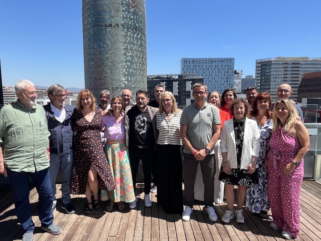 ✅ Amb un suport del 94,55% dels vots, José Luis Fernández Caballero és escollit nou secretari general de @UGT_SP_Cat.

Liderarà un equip executiu renovat per continuar defensant uns serveis públics de qualitat, forts i al servei de les persones.