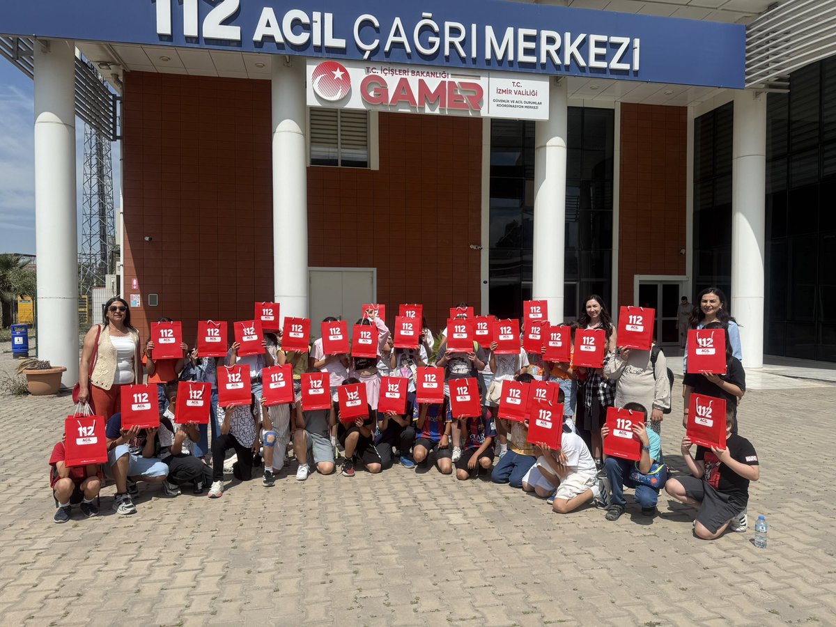 İzmir 112 Acil Çağrı Merkezi (@izmir112acm) on Twitter photo Tanıtım Faaliyetleri kapsamında kurumumuza gelen Buca Süleyman Bilgen İlkokulu 4/I Sınıfı öğrencilerimize İzmir 112 Acil Çağrı Merkezi tanıtımı yapılmış, 112 Tek Numara Eğitimi verilmiştir.
<a href="/112teknumara/">112 Acil Çağrı Merkezleri</a> <a href="/TC_icisleri/">T.C. İçişleri Bakanlığı</a> <a href="/izmirvaliligi/">T.C. İzmir Valiliği</a> Tanıtım Faaliyetleri kapsamında kurumumuza gelen Buca Süleyman Bilgen İlkokulu 4/I Sınıfı öğrencilerimize İzmir 112 Acil Çağrı Merkezi tanıtımı yapılmış, 112 Tek Numara Eğitimi verilmiştir.
<a href="/112teknumara/">112 Acil Çağrı Merkezleri</a> <a href="/TC_icisleri/">T.C. İçişleri Bakanlığı</a> <a href="/izmirvaliligi/">T.C. İzmir Valiliği</a>