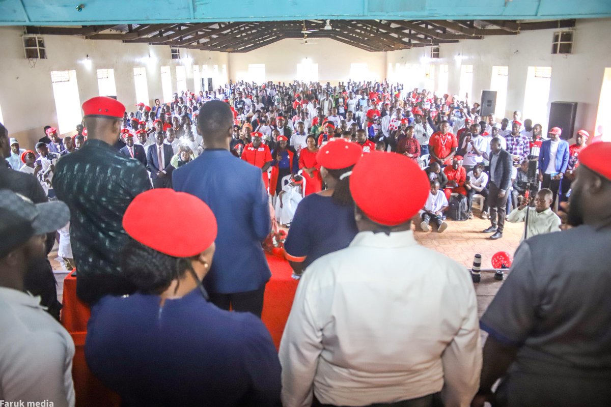 NUPCampaigns's tweet image. Today our resilience training of district and constituency leaders extend to western Uganda. Our leaders led by the president @HEBobiwine are in Fortportal.
#ProtestVoteUG