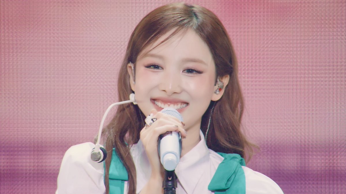 NAYEON「気まぐれロマンティック」
2025.05.30 Release

カバーのきっかけになった「BEAT AX VOL.5」のライブ映像が期間限定で公開☺😠😢🥰💞

🎬youtu.be/5jaq_CsP86c

#TWICE #NAYEON
#気まぐれロマンティック