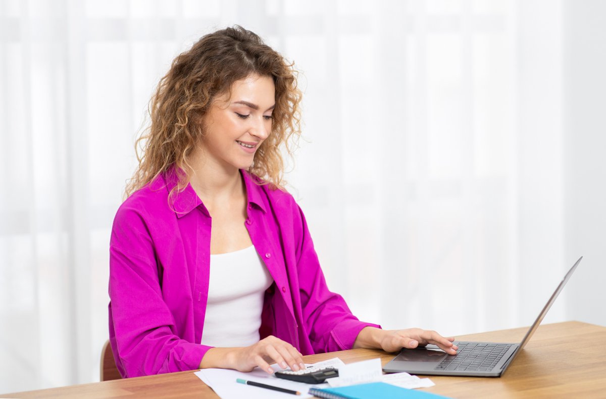 Comp_Central_'s tweet image. Payroll shouldn’t just react—it should lead.

📅 Predict costs
🛡️ Flag issues early
📊 Live reporting
📈 Smarter workforce planning

Turn payroll into a growth tool. #ProactiveHR #PayrollStrategy #HRInnovation #CompCentral