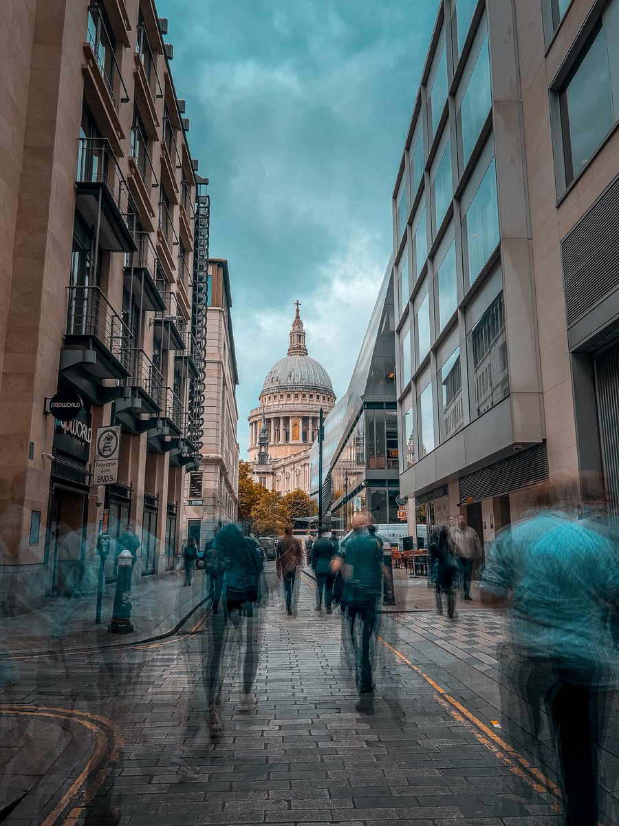 Lee Robertson FCSI FRSA tweet media