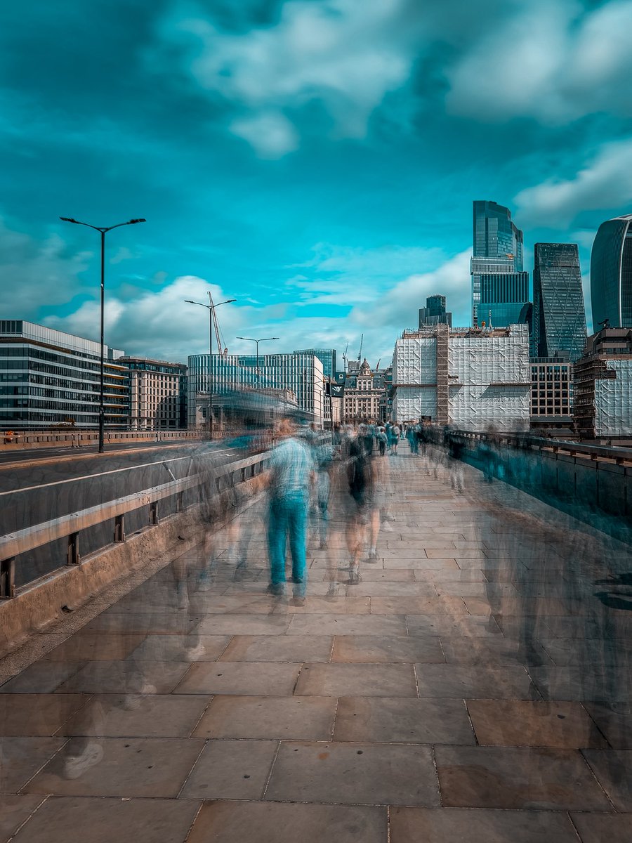 Lee Robertson FCSI FRSA tweet media