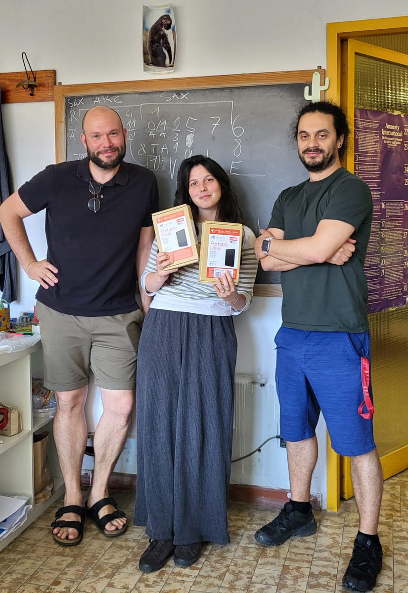 FraRaff_Delfina's tweet image. ⌛The wait is over!
FIASCO's deep whole-genome sequencing data  is now in our hands! 🐚🧬🙌
What secrets hide in this sea of sticky genomes 🧬🌊🐌? Time to decode them! Let the fun begin! 🎉
#popgen #consgen #DataScience #Bioinformatics #Science