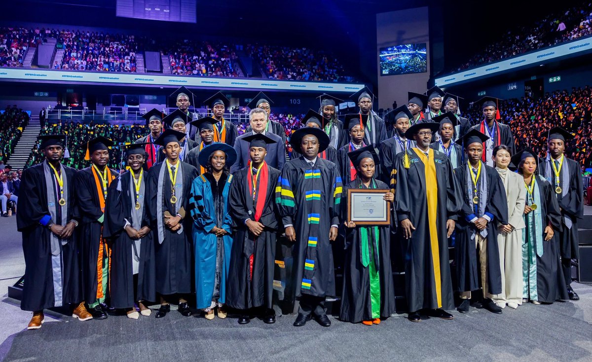 At the 8th graduation ceremony of Rwanda Polytechnic, Prime Minister Dr. Ngirente reaffirmed the Government’s commitment to promoting technical skills through partnerships and industry collaboration.