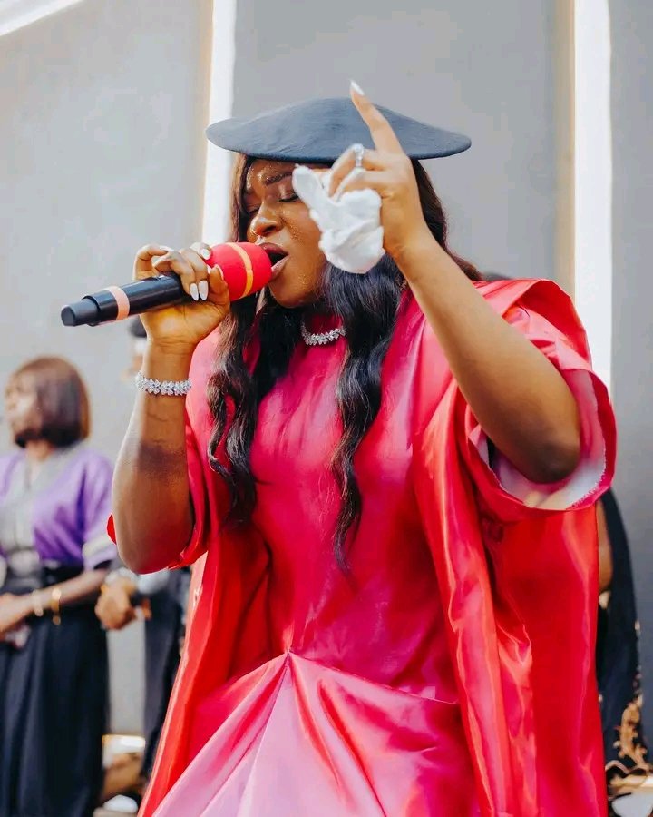 teamdavidglobal's tweet photo. A beautiful time in God’s presence 
We had the great privilege of recieving the ministry of Min. Yadah at the May edition of Beulah yesterday. A woman of many virtue and great insight, truly a voice of Jesus to the nations. https://t.co/QuqCgULgQb