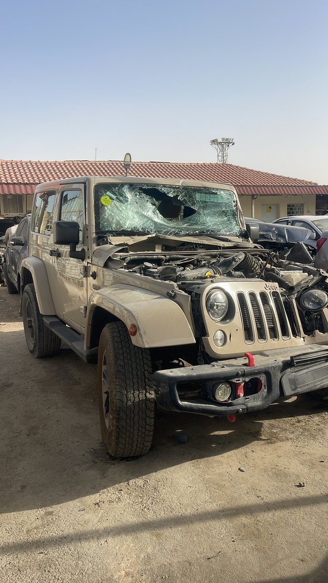 نشتري جميع انواع السيارات المصدومه في جميع انحاء المملكة. تواصل واتساب او الاتصال 0556282885✅
