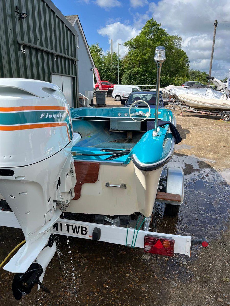 Found at <a href="/seamarknunnltd/">Seamark Nunn Limited</a>!

This is an Owens Kent speedboat from 1961 and was exhibited at the London Boat Show in 1962.

The new owner is currently carrying out a restoration and has fitted it with a new, slightly re-designed, DF100 😎

#SuzukiHistory #SuzukiMarineGB