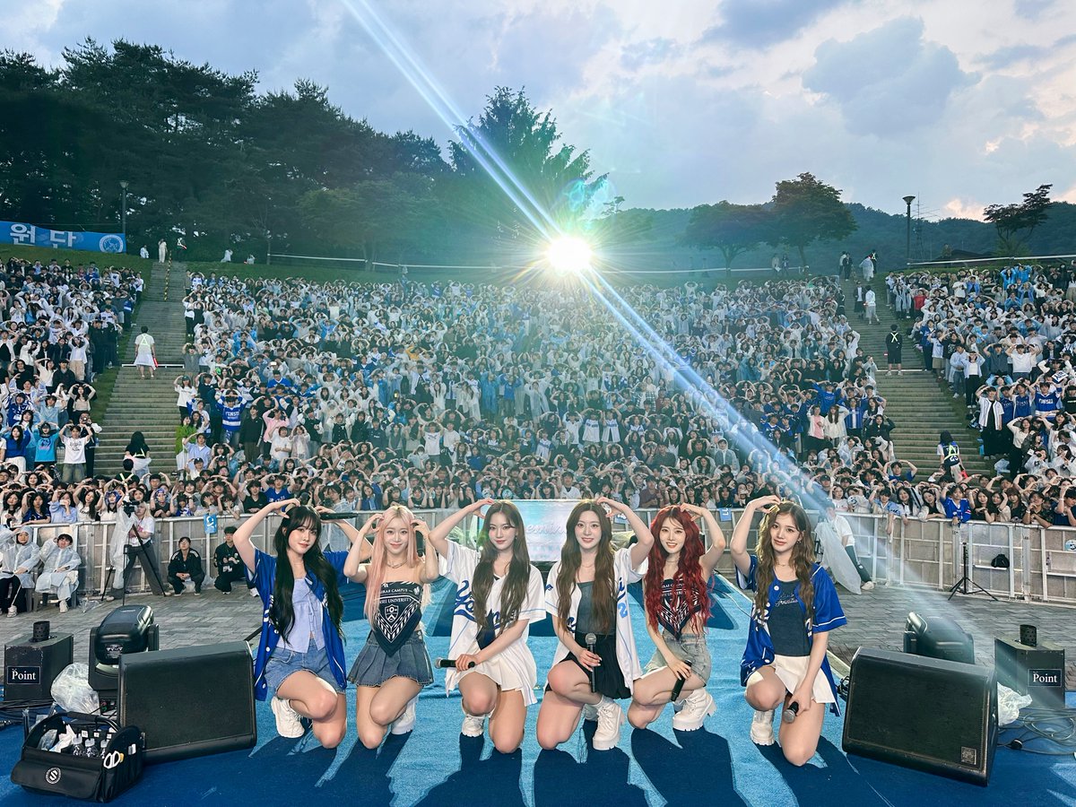 STAYC_official's tweet photo. 250529
연세대학교 미래캠퍼스 <청춘>

#STAYC #스테이씨 https://t.co/a6QW7wLOzJ