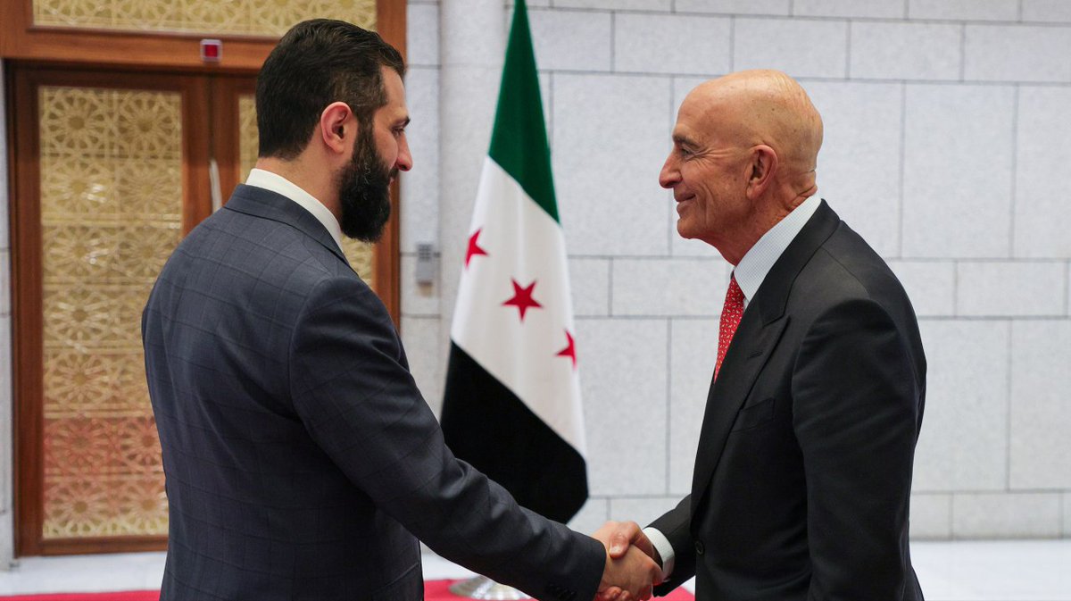 RoaaWarStudies's tweet photo. الشرع يستقبل المبعوث الأمريكي الخاص إلى سوريا  توماس باراك بدمشق. https://t.co/3XR3cdp2Pb