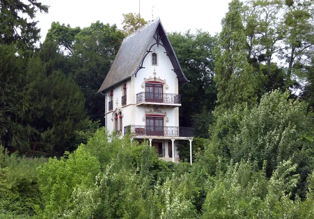 lyonne_fr's tweet photo. Le mystère de la Petite Folie et du Paradis
>>https://t.co/FxbsTBXpnF https://t.co/asg4CudWeG
