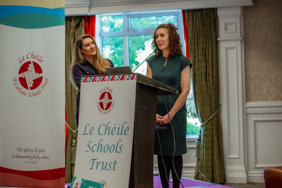 education_olive's tweet image. School leaders are discovering our Learning Wallet to meet #SeniorCycleReform head-on. This all in one solution includes a student laptop, pre-loaded with curriculum based digital resources like LifeSkills365 and Tutorials 365 &amp;amp; more

📸 Recently showcased to the @lecheiletrust1!