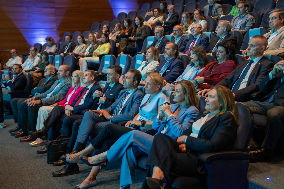 Industrias Pesqueras (@ipesqueras) on Twitter photo Vigo acogió el III <a href="/gssgaliciaforum/">GSSG Galicia Forum</a>
¿Te lo perdiste? IP hizo una cobertura especial del encuentro:
🔹 "Sostenibilidad, objetivo común de compleja medición": buff.ly/TYqn2Qd
🔹 "Medir la sostenibilidad para avanzar y progresar": buff.ly/1IeXPM6 Vigo acogió el III <a href="/gssgaliciaforum/">GSSG Galicia Forum</a>
¿Te lo perdiste? IP hizo una cobertura especial del encuentro:
🔹 "Sostenibilidad, objetivo común de compleja medición": buff.ly/TYqn2Qd
🔹 "Medir la sostenibilidad para avanzar y progresar": buff.ly/1IeXPM6