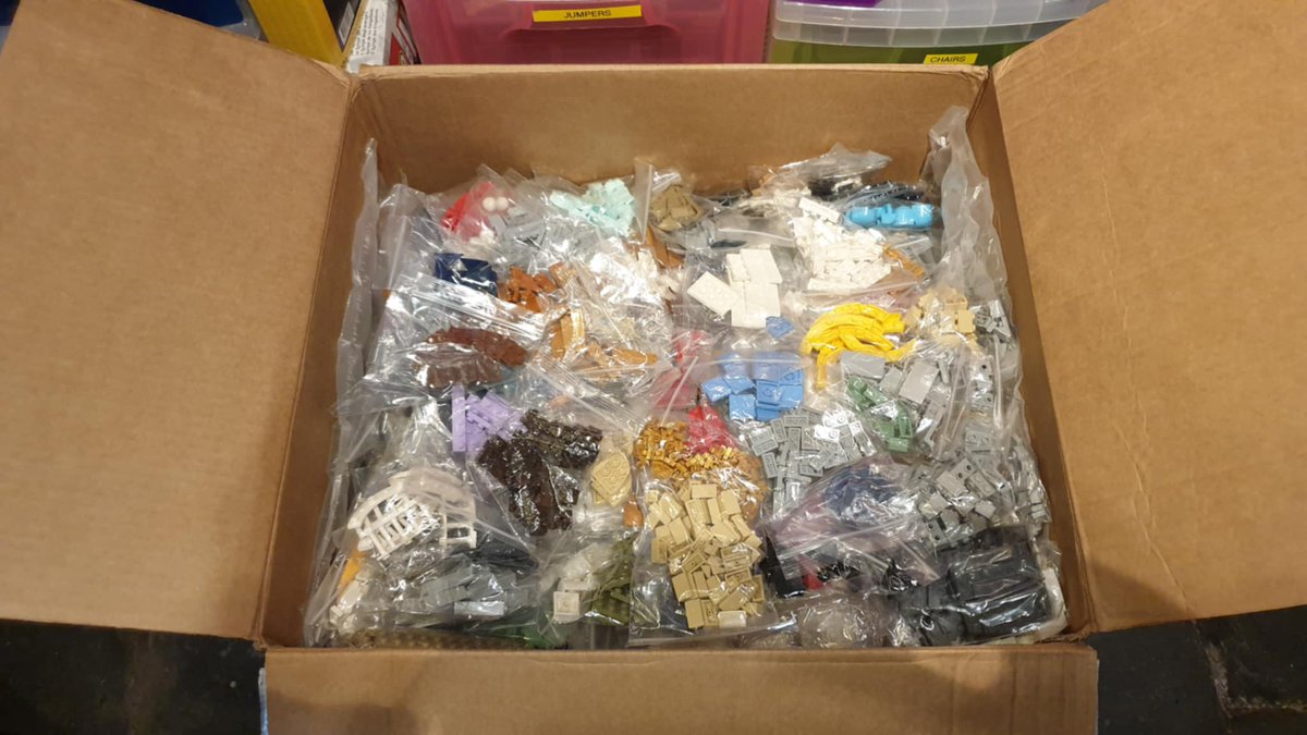 Another busy week sorting pieces here at Young Bricks!

We see so many different kinds of LEGO bricks, and they all need organising!

To get a new design started, email us at tom@youngbricks.co.uk