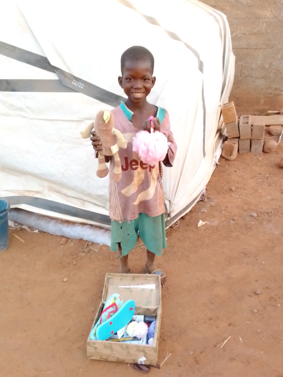 We’re already thinking about this year’s Christmas Shoebox Appeal… and we want your input! 🤔
If you could add one thing to every shoebox, what would it be?
A) A cuddly toy 🧸
B) Toothbrush and Toothpaste 🪥
C) Socks and underwear 🧦
D) Other 🥎🧣🪀