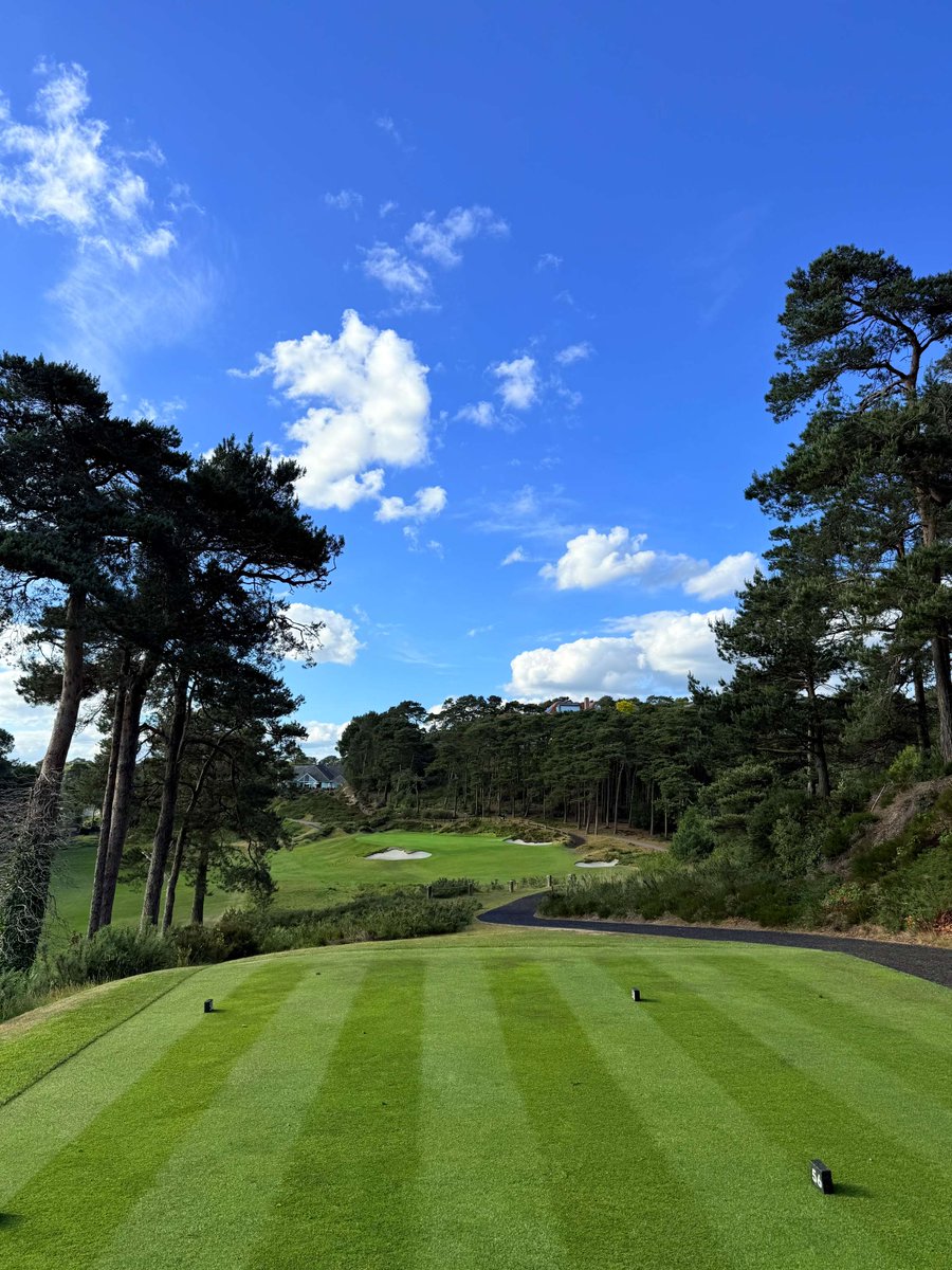 How well do you know your courses? 🤔 (Hint: 18th - Par 3) #golftalk

Answer: ow.ly/6bFI50W0Cor