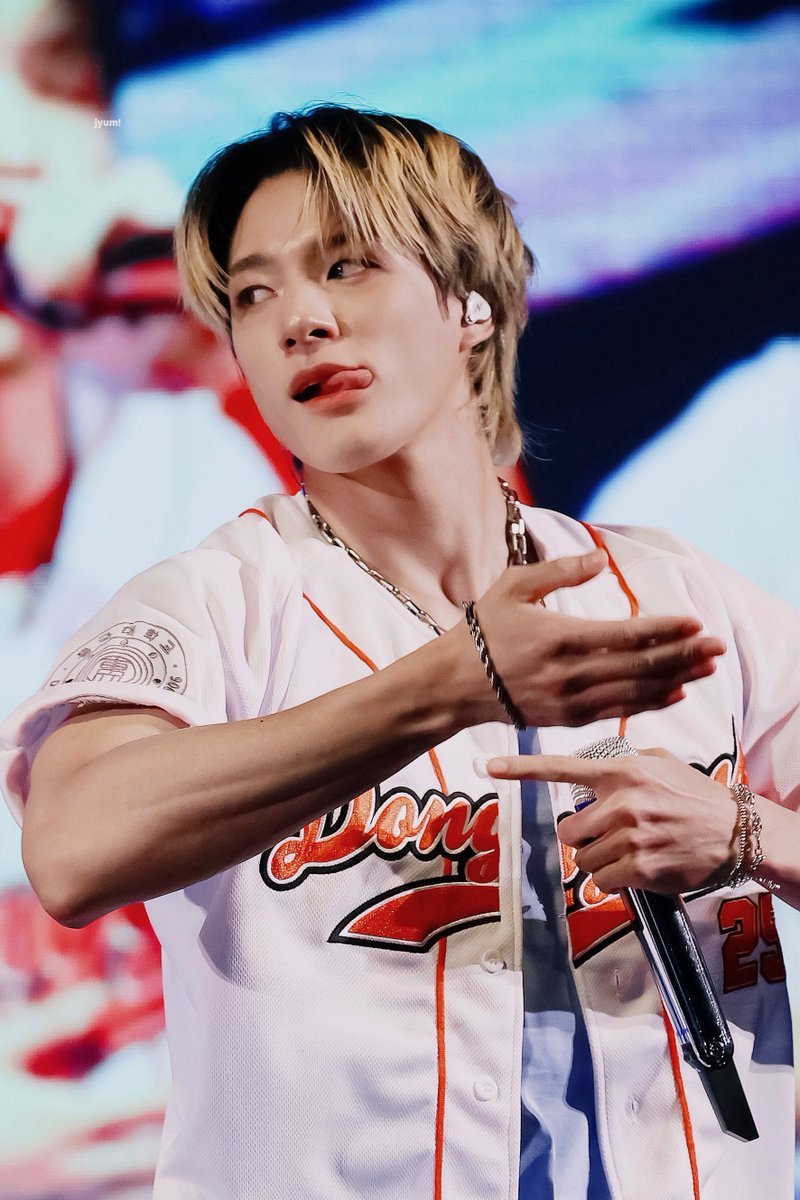 Jyum_J's tweet photo. 250528 아기브루니😋

#제노 #JENO #ジェノ
#NCTDREAM #엔시티드림 https://t.co/1LL1APXxuz