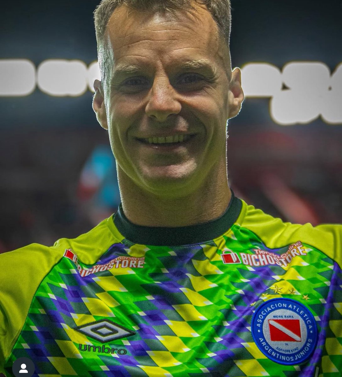 Siempre voy a estar maravillada con vos. Tu esfuerzo y trabajo de cada día es mi gran orgullo. 
Tus estadísticas en lo que va del año:
-Récord histórico de Argentinos en el inicio de un torneo sin recibir goles.  
-El arquero con más vallas invictas de la zona A del torneo (9).