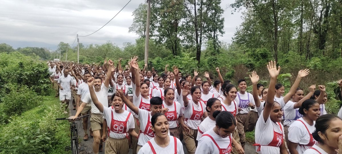 stcbsfnb's tweet image. @stcbsfnb marked the observance of #EkBharatShreshthaBharat with a spirited Unity Run &amp;amp; Cycle Rally on the theme of national integration. Flagged off by Sh R.K. Srivastava, Comdt, the event saw enthusiastic participation of All ranks, especially the Mahila recruits
@EBSB_Edumin