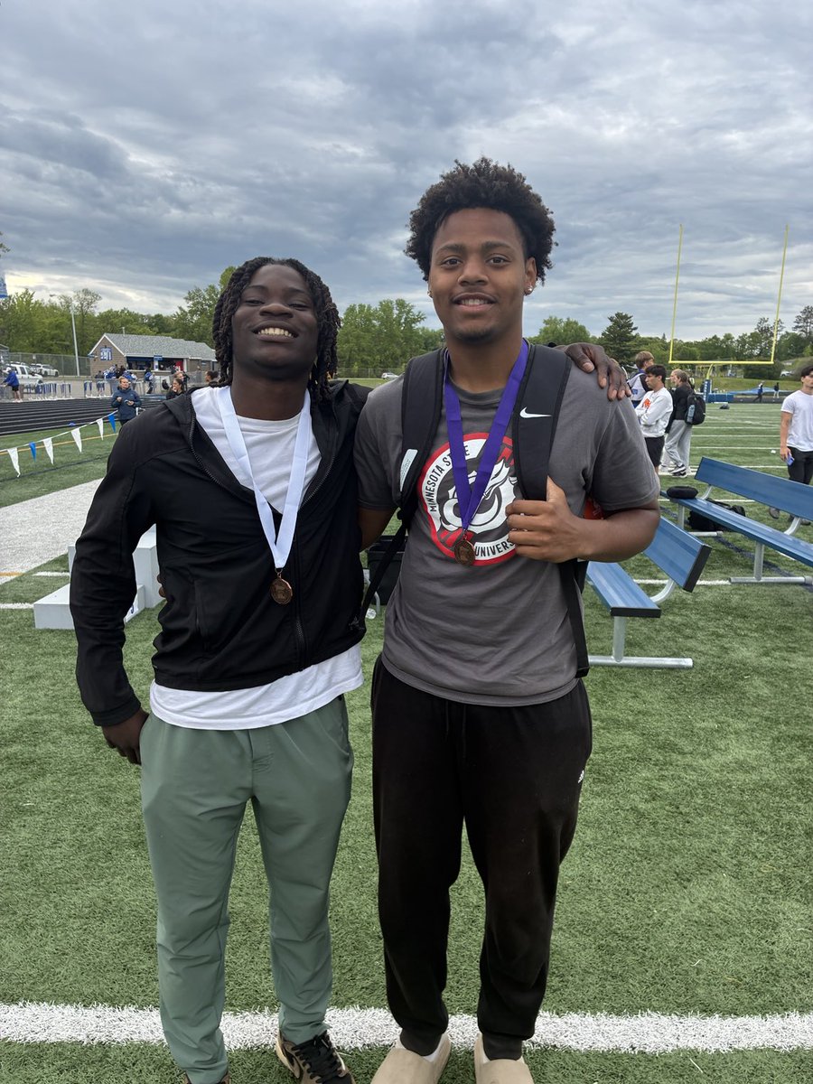 ‼️Boys Triple Jump‼️

💥Way to go Madison and Reign with 3rd and 7th place finishes💥

🔥 Madison advances to state with a 44-1 jump in his FIRST triple jump competion of the year🔥