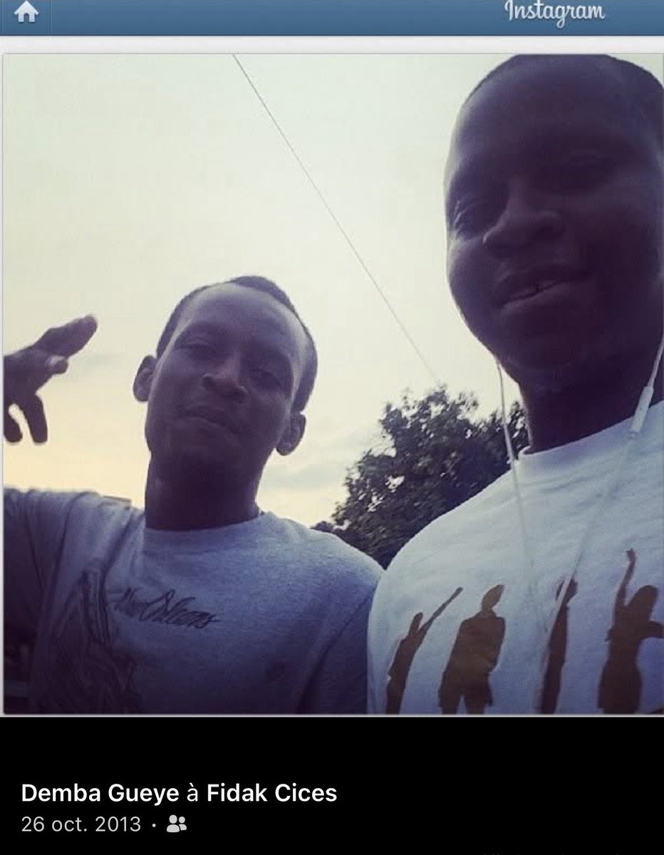 dembagueye's tweet photo. 1. Serigne @basileniane, plus qu’un frère, notre compagnonnage dure depuis 15 ans au moins. Nous avons mené nos luttes les plus marquées de 2009~2010 à 2012, créé et animé les hashtags #kebetu, #Sunu2012 (le Président Abdoulaye Wade le connaît bien celui-là)… C’est durant ces années que nous avons été les premiers agents du site @seneweb, qui était déjà Leader au temps et qui diffusait entre autre grâce aux tweets et posts Facebook d’une communauté naissante, les images, sans filtres, des premiers lignes des manifestations réprimées par Abdoulaye Wade. 

Avec d’autres comme @cypher007 ( le précurseur des Campagnes #SunuCause, #Sunu2012, #AfrictiVistes, et bien d’autres…), Pape Ousmane, @mountcisse, Seydina Ndiaye, Papinho Diouf, Fonseca, Ibou Dieng, Seydou Badiane, Anna Gueye, @mashanubian et bien d’autres, nous avons cheminé et fait ce que nous pensions juste, aux moments où il fallait le faire. 

Bien entendu les plus belles lignes de cette amitié qui a traversé les années se sont écrites en compagnie de nos familles respectives (…) 

Alhamdoulillah 😇