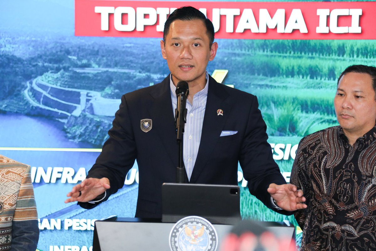 DemokratProbo1's tweet photo. *Paparkan Persiapan ICI 2025, Menko AHY: Ada Lima Tema Strategis Untuk Pembangunan Infrastruktur Indonesia* https://t.co/Z6k8kkCu1G