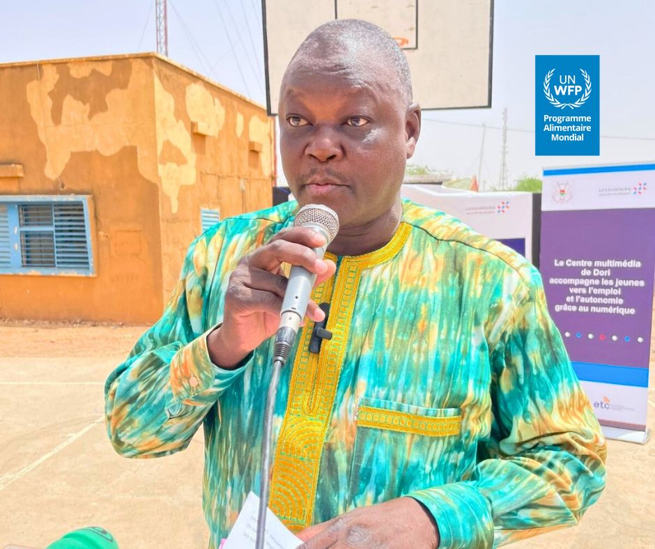 WFP_BurkinaFaso's tweet image. à Dori le 22 mai dernier, le Représentant pays a lancé le Centre d’Apprentissage et Multimédia aux côtes du Haut-Commissaire du Seno. C'est le Fruit de l’étroite collaboration entre le Gouvernement du #Burkina_Faso 🇧🇫, le PAM, la Commune de Dori & le Grand-Duché de Luxembourg 🇱🇺