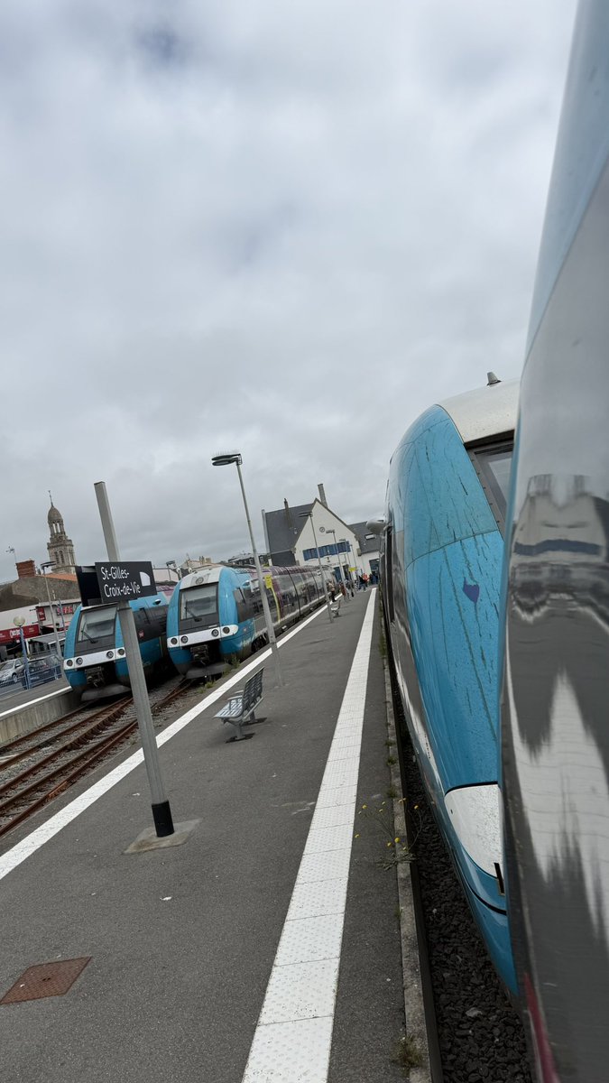 asct_nantes's tweet photo. Avant un découché Rennes, je vous accompagne sur vos #terpays2laloire de l’après-midi entre Nantes et St-Gilles Croix de Vie 😉🚂🛂
Excellent voyage avec #aleop #sncfvoyageurs 🚂🚂 https://t.co/Dix20BNazv