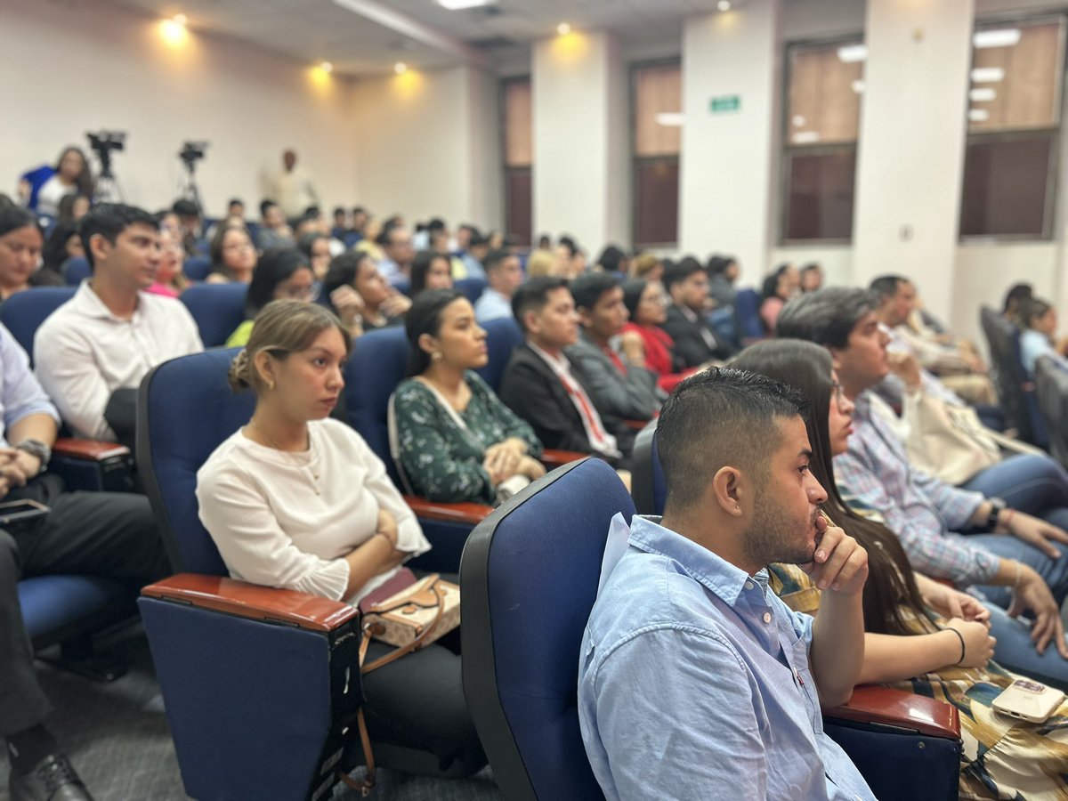 La docente de la <a href="/USGPOFICIAL/">Universidad San Gregorio de Portoviejo</a>, Julliet Loor, analizó la ejecución de la reparación económica en acciones de protección, a partir del desarrollo jurisprudencial de la Corte.

#SemanaDeLaJusticiaConstitucional