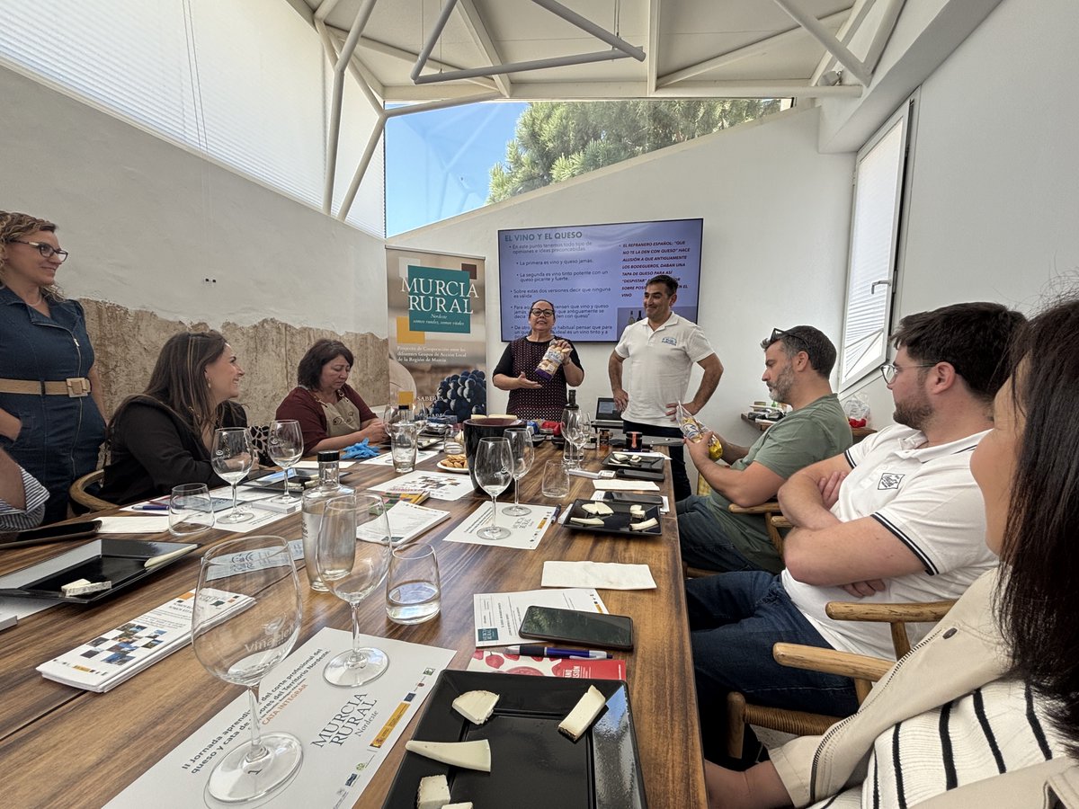 𝗝𝗼𝗿𝗻𝗮𝗱𝗮 𝗽𝗿𝗼𝗳𝗲𝘀𝗶𝗼𝗻𝗮𝗹 𝘀𝗼𝗯𝗿𝗲 𝗹𝗼𝘀 𝗾𝘂𝗲𝘀𝗼𝘀 𝘆 𝘀𝗮𝗯𝗼𝗿𝗲𝘀 𝗡𝗼𝗿𝗱𝗲𝘀𝘁𝗲 𝗱𝗲 𝗹𝗮 𝗥𝗲𝗴𝗶ó𝗻 𝗱𝗲 𝗠𝘂𝗿𝗰𝗶𝗮.✳