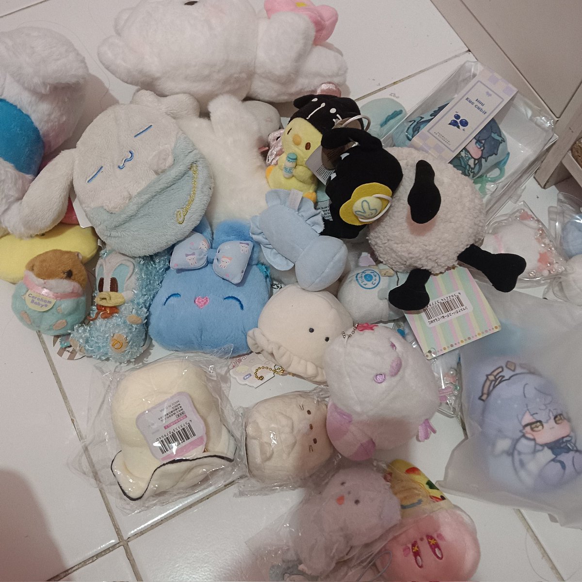 rustaywithme's tweet photo. ` wts kpop keychain and plushie 

• claim by reply or dm, serious only!
• keychain kpop start 5k
• plushie start 15k
• bisa co oren/splitpay 
• keep atau co event with dp
• bisa nego tipis https://t.co/PUd1nutdCw