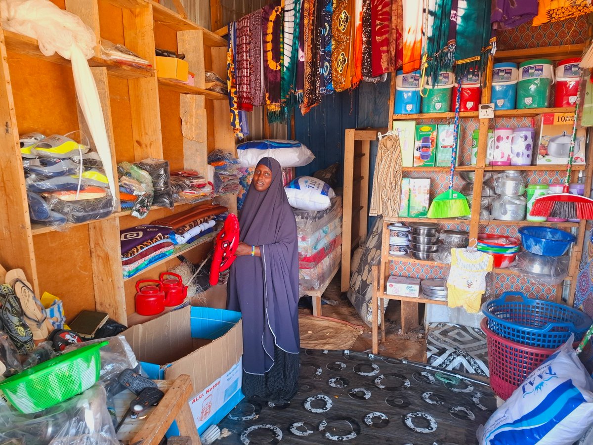 concern_som_sl's tweet photo. Forced to flee her home due to conflict and drought, Gabey rebuilt her life in Baidoa Somalia, with support from @UKinSomalia , and @Danwadaag_DS . With training and financial support, she expanded her business and strengthened her resilience. 

📸 Photos by Concern Worldwide https://t.co/WLk3lRCTm5
