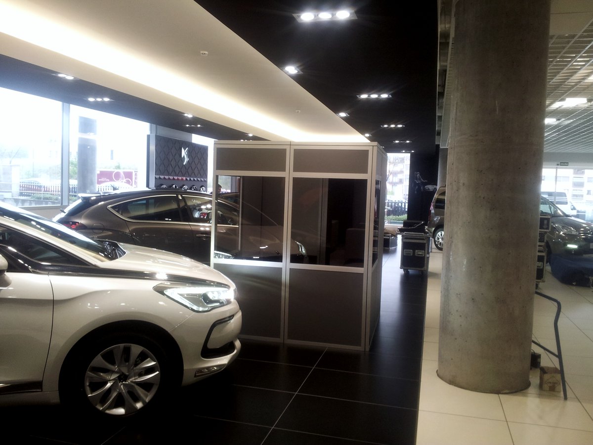 astisl's tweet image. En cada evento, hay una voz que traduce,
un técnico que anticipa el fallo,
y un equipo que lo hace ver fácil.

𝗣𝗼𝗿𝗾𝘂𝗲 𝗹𝗼 𝗽𝗿𝗼𝗳𝗲𝘀𝗶𝗼𝗻𝗮𝗹 𝗻𝗼 𝗯𝗿𝗶𝗹𝗹𝗮: 𝗳𝘂𝗻𝗰𝗶𝗼𝗻𝗮.

🌍 Interpretación + audiovisuales con artesanía.

#astisl #CabinasISO