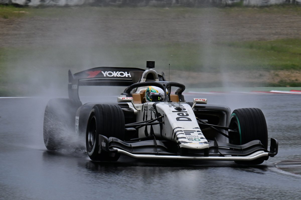 (｣´□`)｣ ｵﾊﾌｫｰﾐｭﾗ!! 
今日の📷はこちら 
＿＿＿＿＿＿＿＿＿＿＿＿＿＿ 
SUPER FORMULA
SF NEXT50 開発ドライバー 
🇯🇵 #NaokiYamamoto
￣￣￣￣￣￣￣￣￣￣￣￣￣￣ 
#SFormula