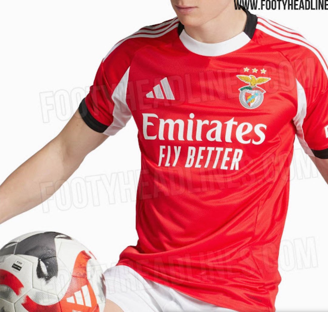 SLBoni_'s tweet photo. Equipamento principal do Benfica para a época 2025/2026. Leak da @Footy_Headlines.

Em concept parecia bem melhor. Aquele branco na zona do sovaco é só estranho. https://t.co/qmUyHLxGPX