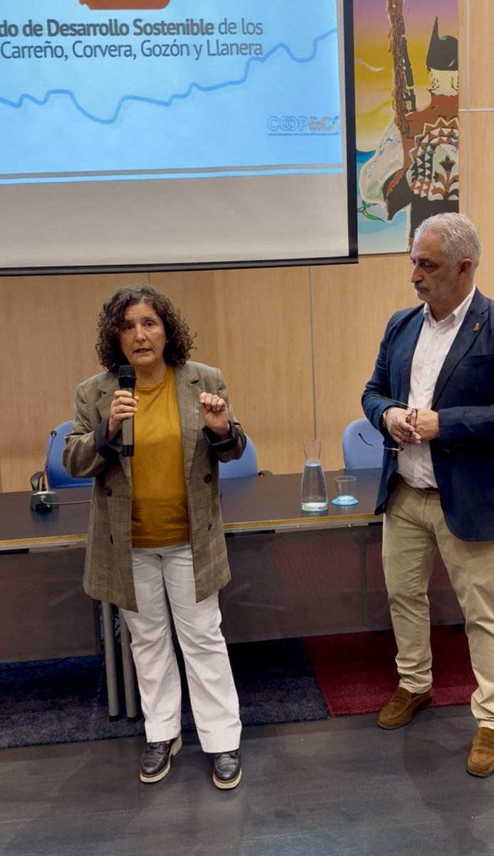 Consejería Ordenación Urbanismo Vivienda Derechos (@ordenacionast) on Twitter photo Beatriz González anima a la participación para elaborar un plan de desarrollo sostenible en el centro de Asturias. La viceconsejera y el DG de <a href="/asturias2030/">Agenda 2030 Asturias</a> <a href="/JuanGPonte/">Juan Ponte</a> explican en Candás la importancia de la sostenibilidad para captar fondos europeos
actualidad.asturias.es/noticia/-/asse… Beatriz González anima a la participación para elaborar un plan de desarrollo sostenible en el centro de Asturias. La viceconsejera y el DG de <a href="/asturias2030/">Agenda 2030 Asturias</a> <a href="/JuanGPonte/">Juan Ponte</a> explican en Candás la importancia de la sostenibilidad para captar fondos europeos
actualidad.asturias.es/noticia/-/asse…
